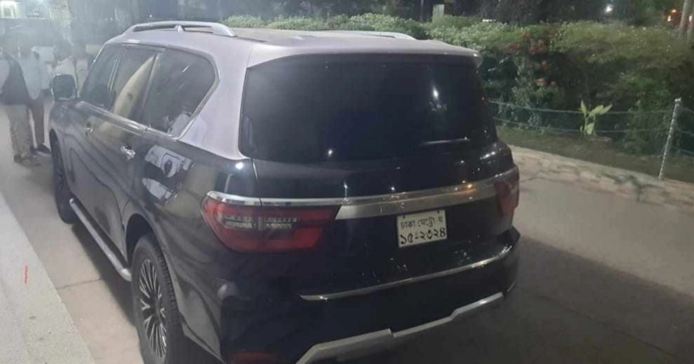 ‘নিশান সাফারি’ মুছে ‘নিশান পেট্রোল’ লিখেও শেষ রক্ষা হল না